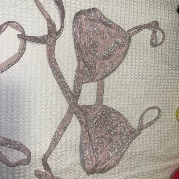 Devon Windsor swim bikini - Picture 3 of 3